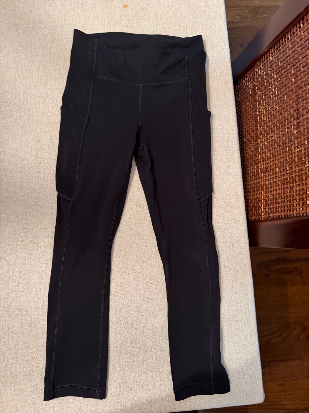 lululemon athletica Black High-Rise Leggings with Side Pockets sz 2